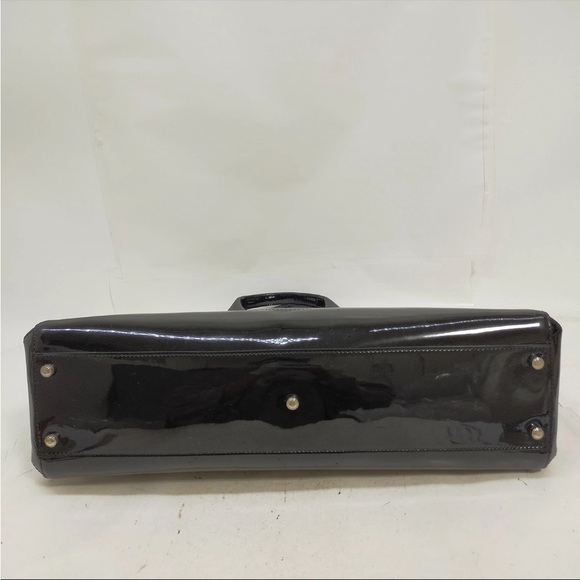 Cartier Elegant Black Women's Handbag - Picture 2 of 6